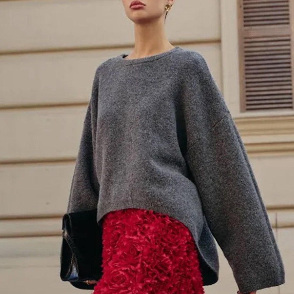 Commense Gray Wool-Blend Sweater with Red Textured Pants